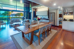 Yacht Club Villa 6 On Hamilton Island - oceanviews, 2 x buggies & valet service